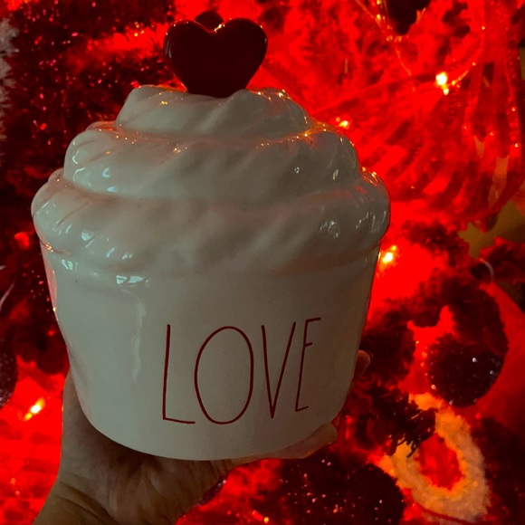 Rae Dunn Cupcake with heart ♥️ on top